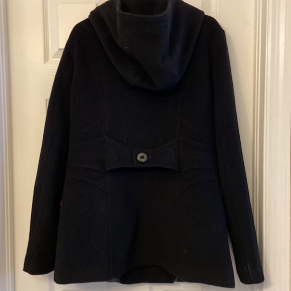 Black winter coat (peacoat), Medium Tall from St John’s Bay. - Picture 3 of 4